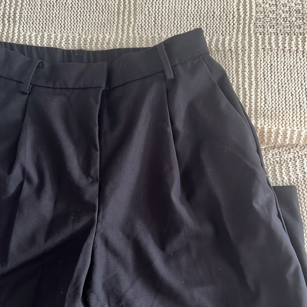 Black pants - Picture 2 of 4